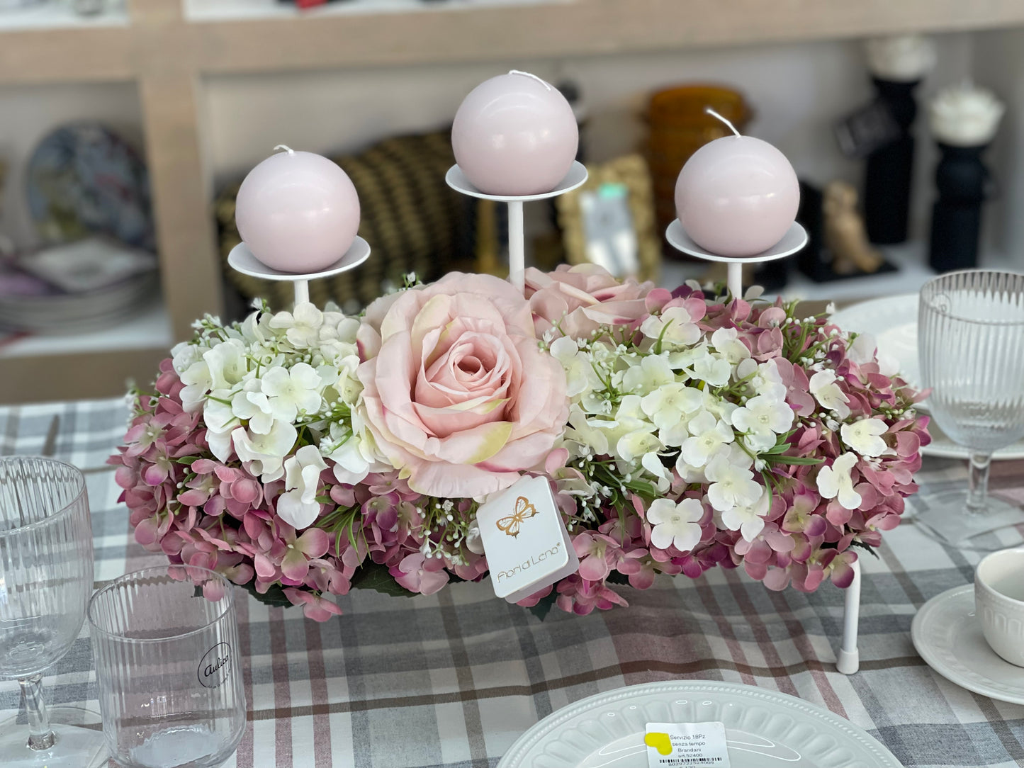 Centrotavola con candele di FIORI DI LENA