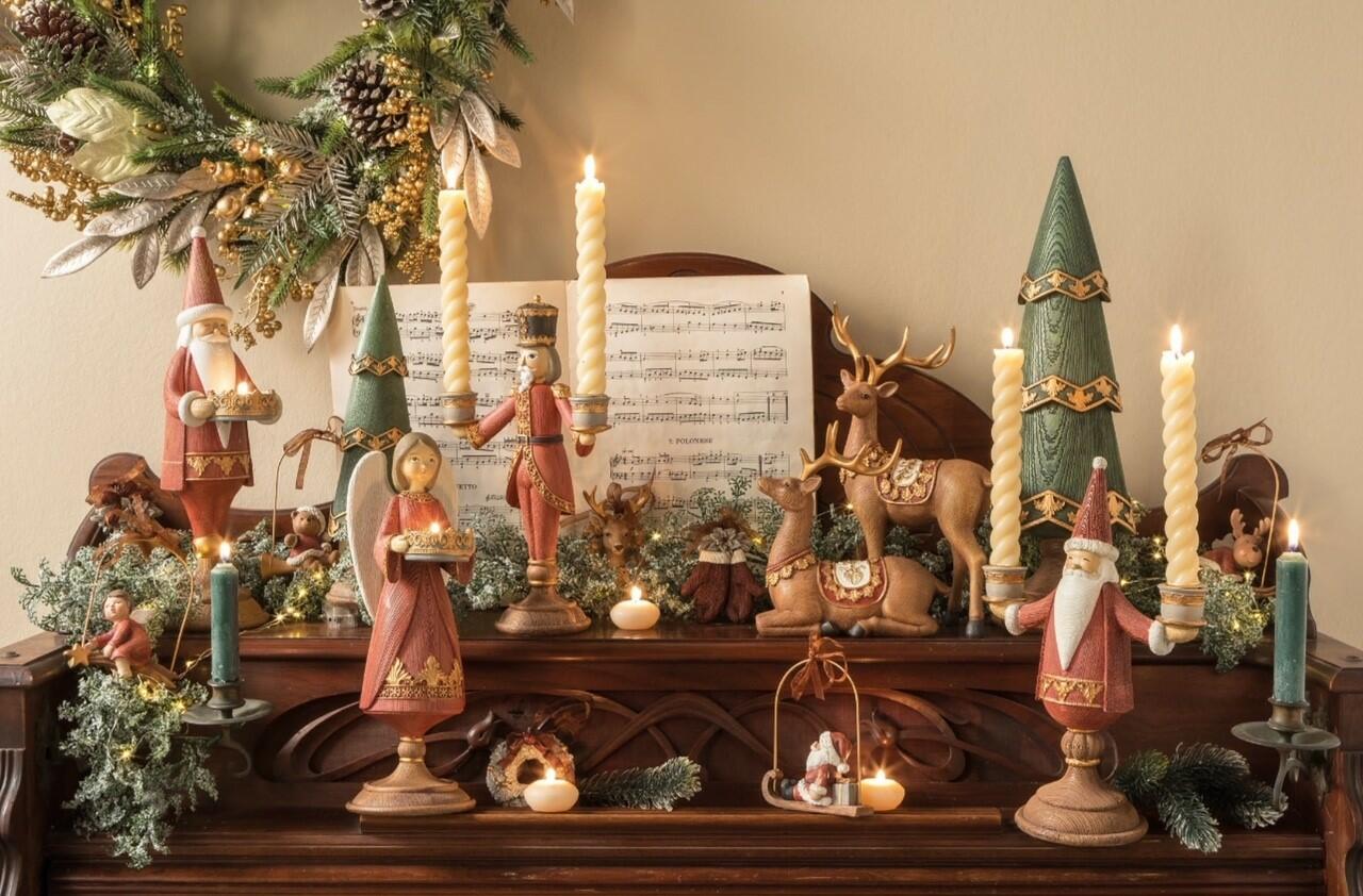 Renna in piedi Orme nella Neve di L'OCA NERA