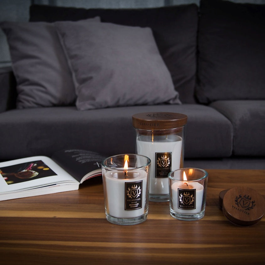 Candela Oudwood Journey di VELLUTIER