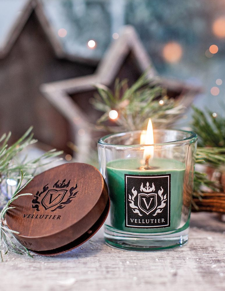 Candela Siberian Pine Forest di VELLUTIER