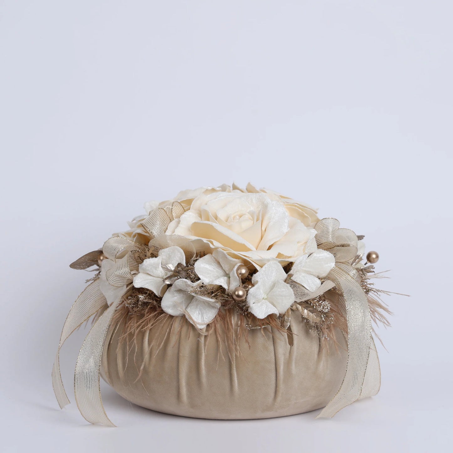 POUF NATALIZO VELLUTO NOCCIOLA CON ROSE D25X18CM FIORI DI LENA