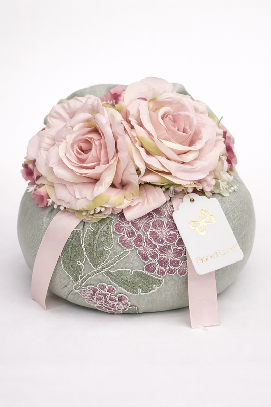 Saccotto profumato decorativo in lino con rose – Fiori di Lena