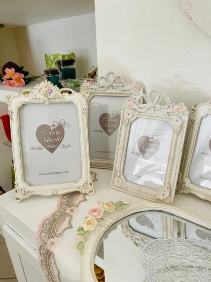 Portafoto Shabby Chic in Resina con Rose | L’Arte di Nacchi