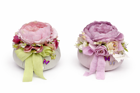 Fiori di Lena - Pouf Profumato con Peonia, Ortensie e Doppia Farfalla Decorativa