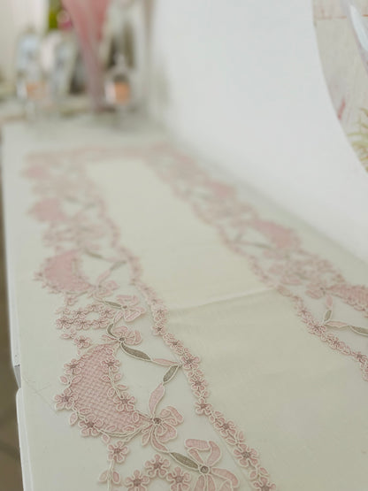 Runner Ricamato “Fiori di Lena” – Made in Italy