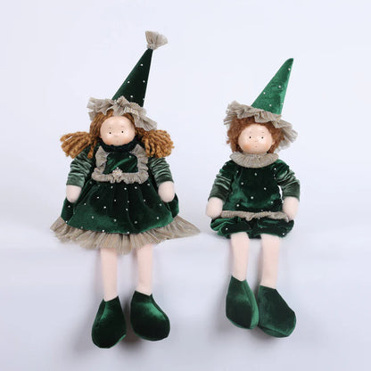 Coppia Bimbi Natalizi Seduti in Velluto Verde – Fiori di Lena