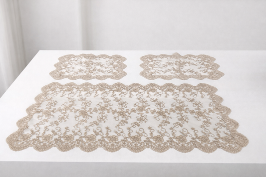 Fiori di Lena Tris Centrini Ricamati Centrotavola Elegante Color Fango